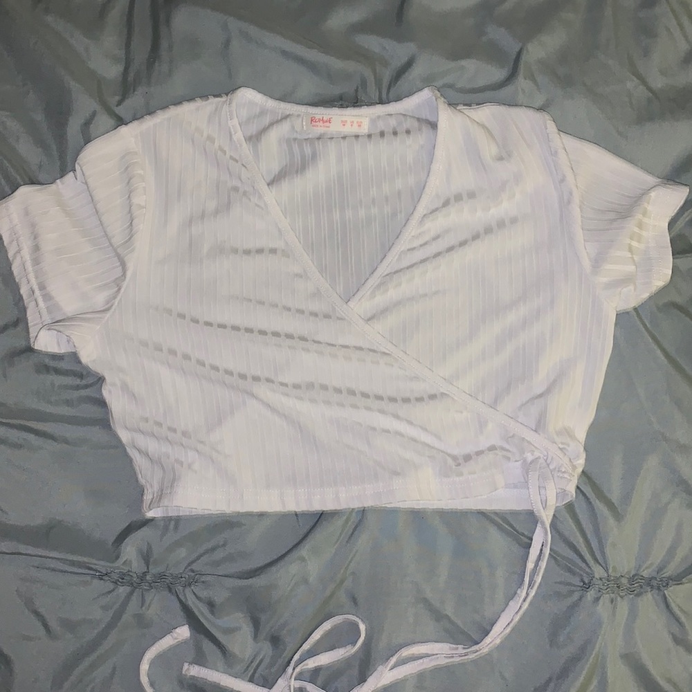 Womens white v neck top, size Medium
